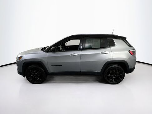 Used 2022 Jeep Compass Altitude w/ Convenience Group image 8