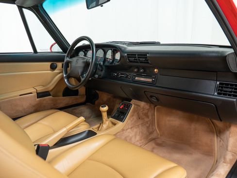 Used 1997 Porsche 911 Carrera RWD image 33