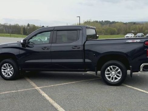 Used 2023 Chevrolet Silverado 1500 LT AWD/4WD image 5