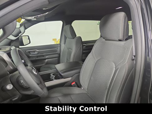 Certified 2025 RAM 1500 Big Horn AWD/4WD image 12
