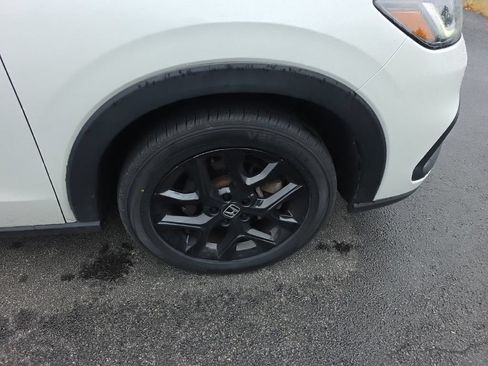 Certified 2024 Honda HR-V Sport image 9