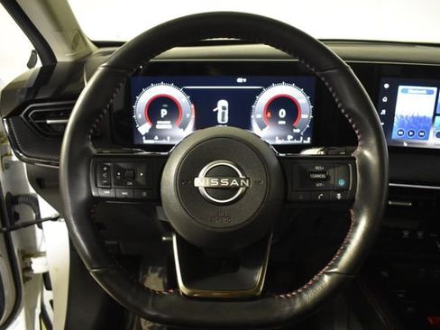 Certified 2025 Nissan Kicks SR w/ SR Premium Package image 15