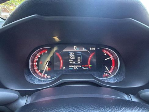 Used 2025 Toyota RAV4 XLE FWD image 27