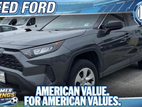 Used 2022 Toyota RAV4 LE FWD image 1