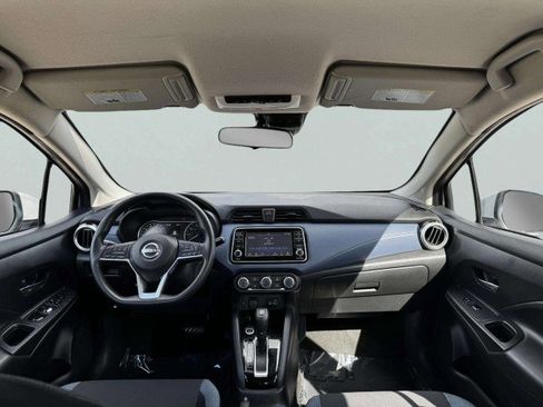 Used 2023 Nissan Versa SV image 38