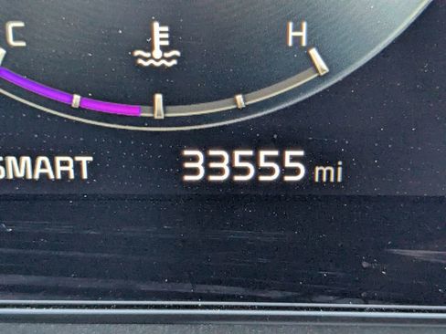 Used 2024 Kia Sportage SX image 37