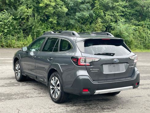 Used 2024 Subaru Outback Limited AWD/4WD image 3