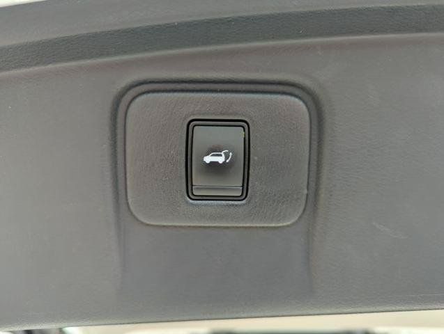Certified 2019 Nissan Murano Platinum w/ Cargo Package AWD/4WD image 21