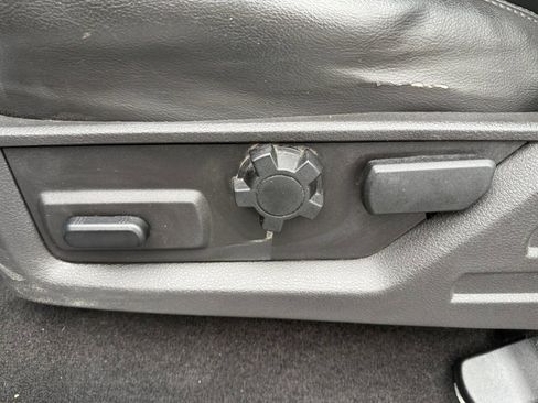 Used 2009 Ford F250 Lariat image 17