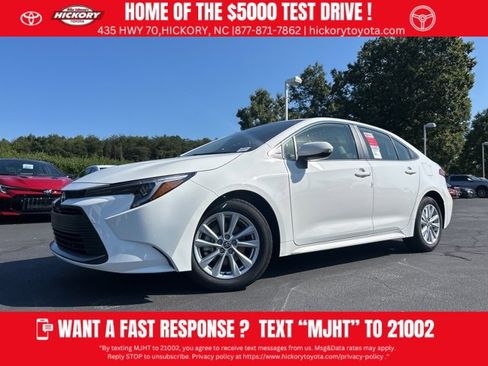 New 2025 Toyota Corolla XLE image 1