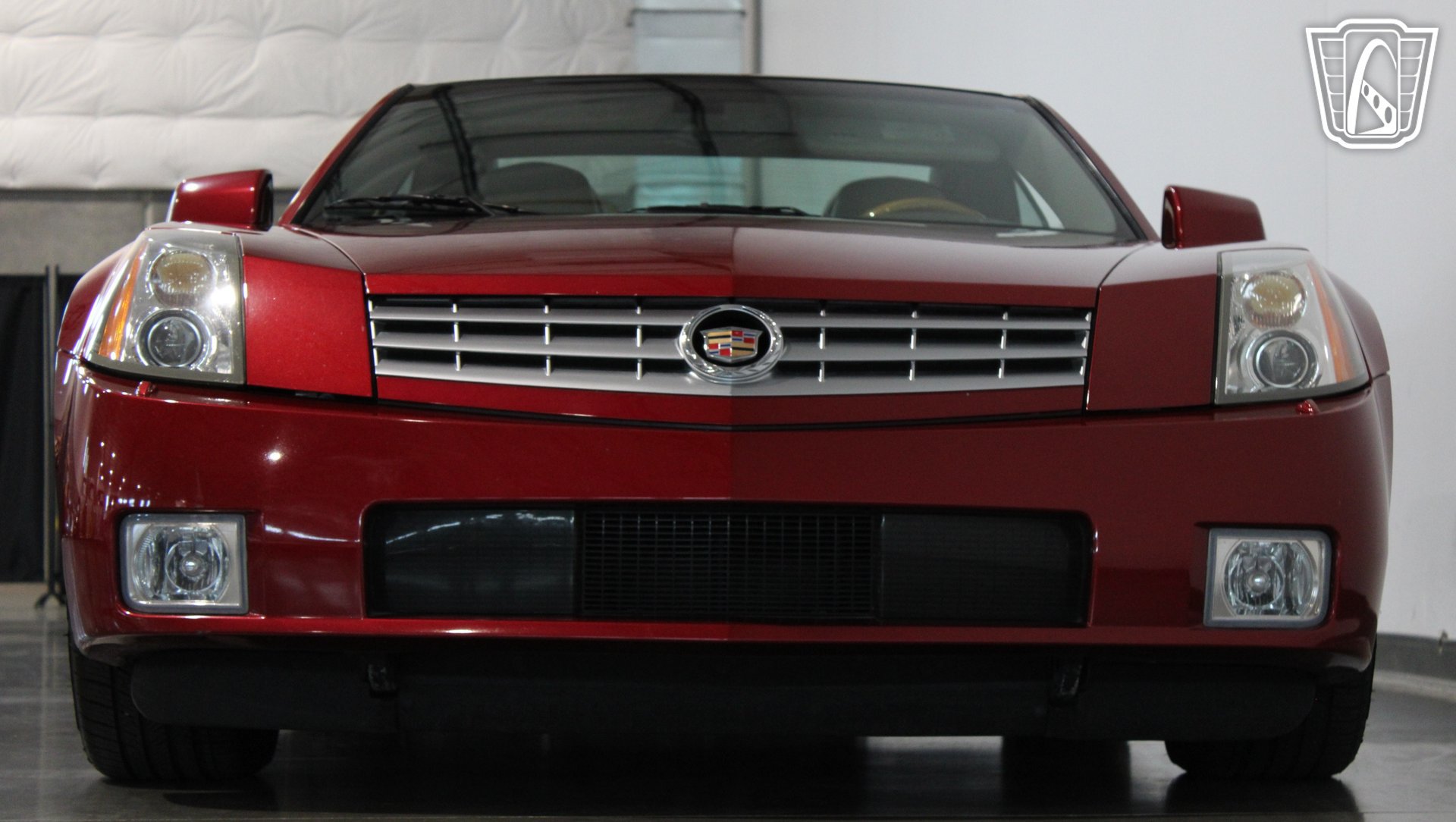 Used 2004 Cadillac XLR RWD image 31