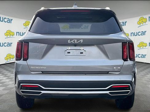Used 2023 Kia Sorento EX w/ Panoramic Sunroof Package image 5