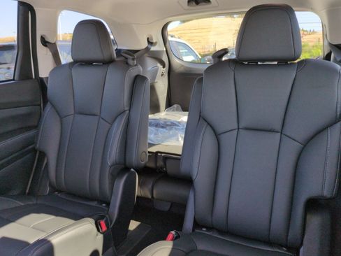 New 2026 Subaru Ascent Premium w/ Premium Package AWD/4WD image 16