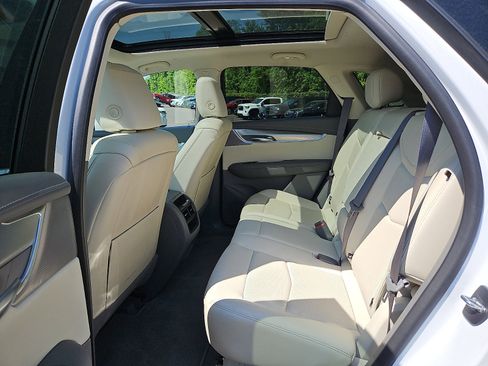 Certified 2023 Cadillac XT5 Premium Luxury AWD/4WD image 10
