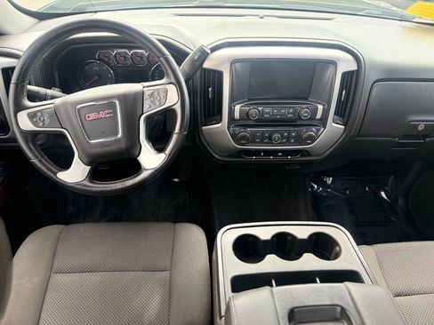 Used 2017 GMC Sierra 1500 SLE w/ SLE Value Package AWD/4WD image 10