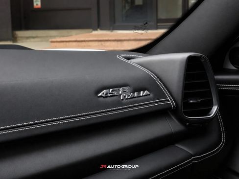 Used 2015 Ferrari 458 Italia Coupe RWD image 39