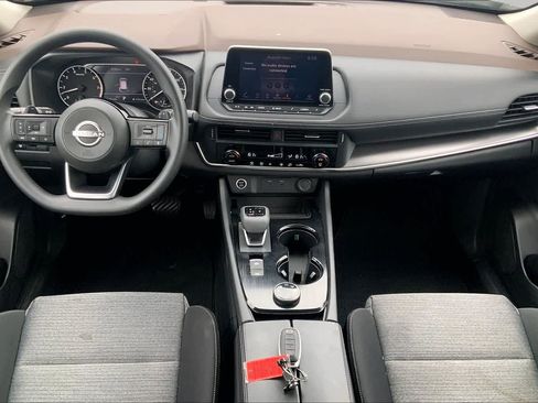 Used 2023 Nissan Rogue SV AWD/4WD image 14