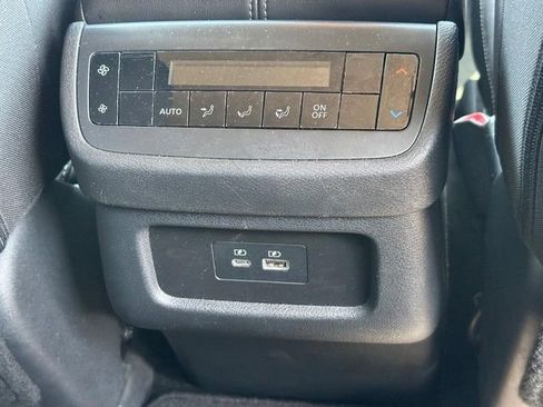 Used 2025 Nissan Pathfinder SV AWD/4WD image 15