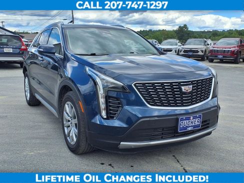 Used 2022 Cadillac XT4 Premium Luxury w/ Enhanced Visibility Package image 4