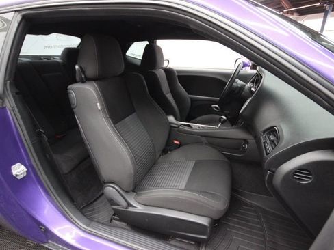 Used 2018 Dodge Challenger T/A w/ Quick Order Package 22P T/A image 19