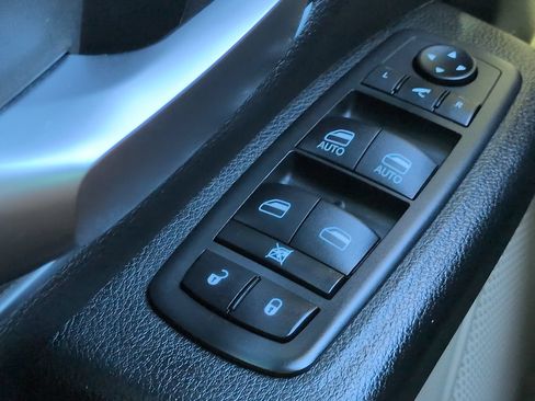 Used 2020 RAM 1500 Big Horn AWD/4WD image 23