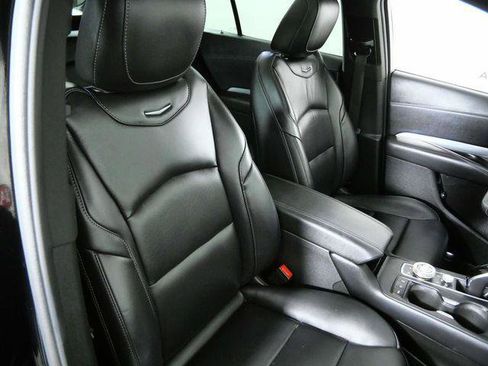 Used 2021 Cadillac XT4 Premium Luxury w/ Enhanced Visibility Package image 12