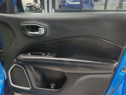 Used 2020 Jeep Compass Latitude image 22