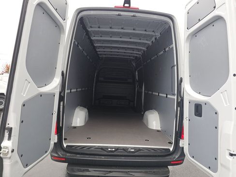 New 2025 Mercedes-Benz Sprinter 2500 image 13