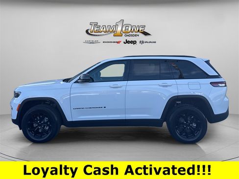 New 2025 Jeep Grand Cherokee Altitude image 5