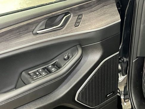 New 2024 Jeep Grand Cherokee Limited 4xe w/ Luxury Tech Group II image 23