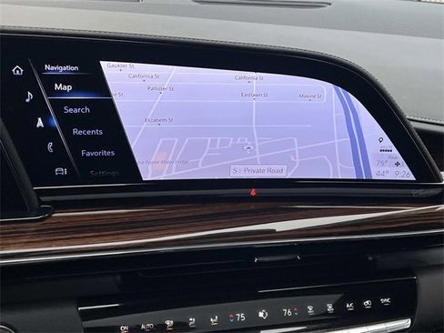 Certified 2024 Cadillac Escalade Premium Luxury w/ Performance Package image 25