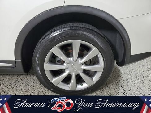 Used 2017 INFINITI QX50 2WD w/ Premium Package image 9