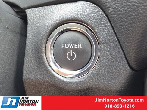 Used 2025 Toyota RAV4 XLE Premium AWD/4WD image 23