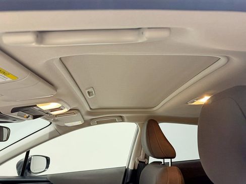 Used 2025 Subaru Crosstrek 2.0i Premium AWD/4WD image 29