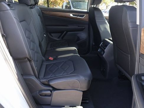 Certified 2026 Volkswagen Atlas SE AWD/4WD image 18