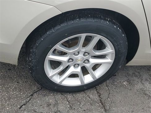 Certified 2015 Chevrolet Malibu LT w/ Power Convenience Package image 5