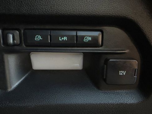 Used 2020 Ford Explorer Platinum w/ Premium Technology Package image 48