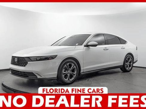 Used 2023 Honda Accord EX image 1