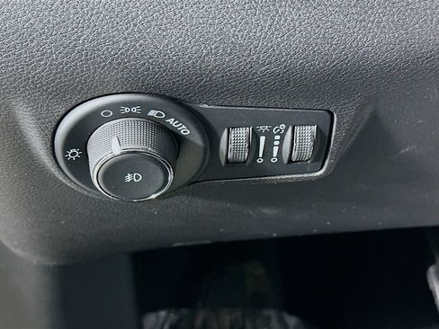 Certified 2023 Jeep Compass Limited AWD/4WD image 17