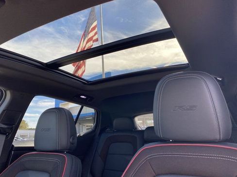 New 2026 Chevrolet Equinox EV RS image 10