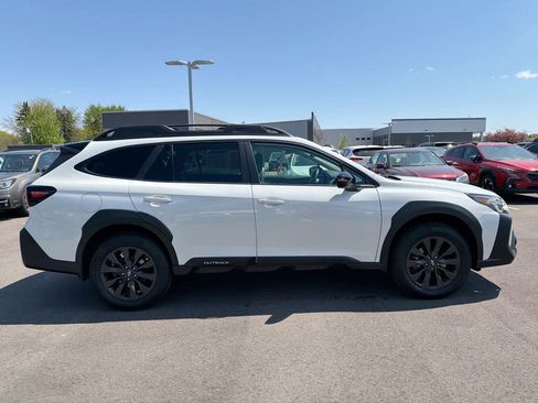 Certified 2024 Subaru Outback Onyx Edition AWD/4WD image 14