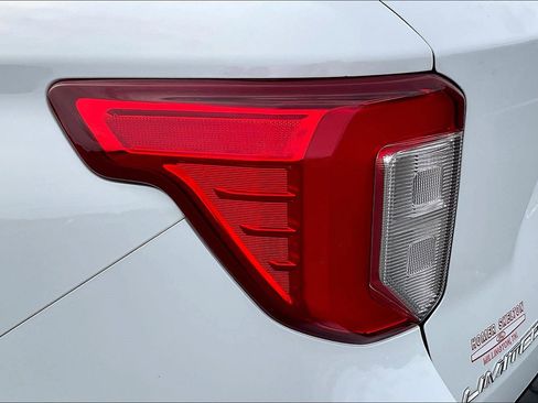 Used 2023 Ford Explorer Limited image 26