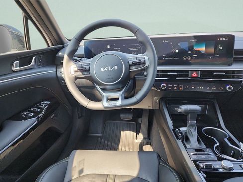 New 2026 Kia K5 GT image 8