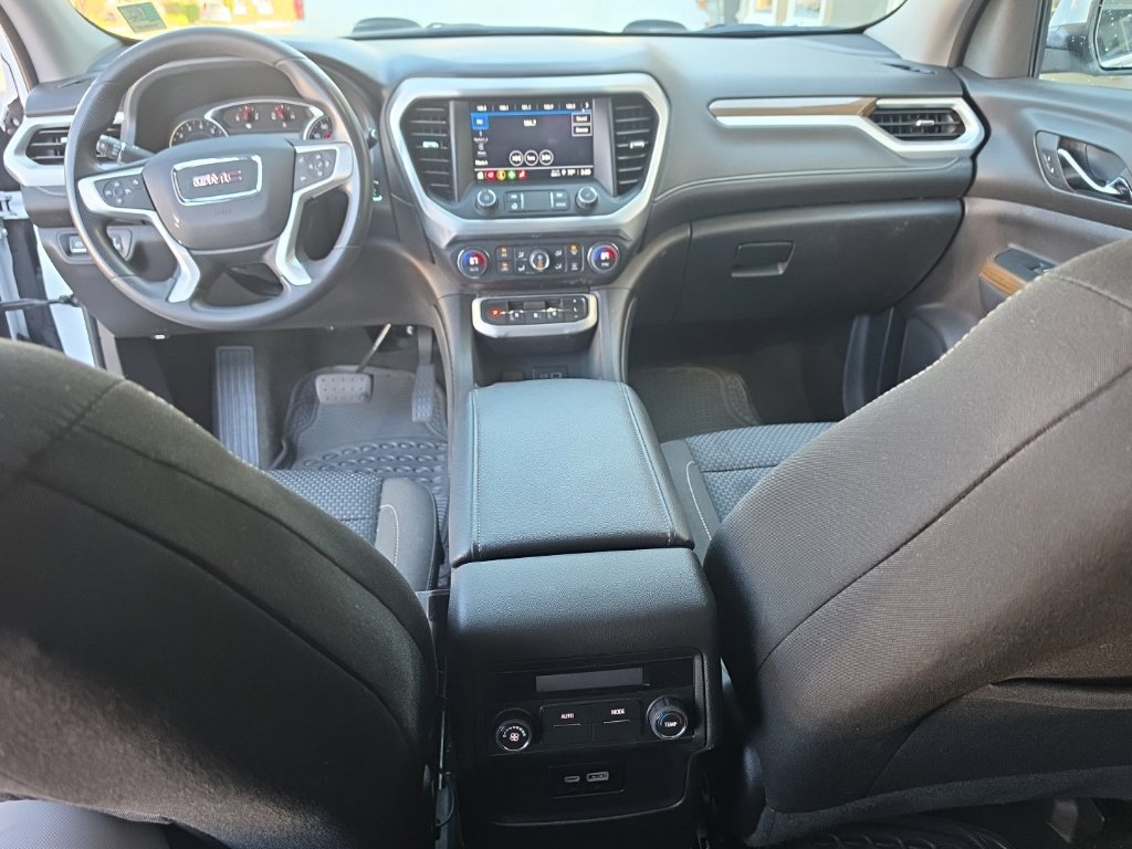 Used 2023 GMC Acadia SLE FWD image 13