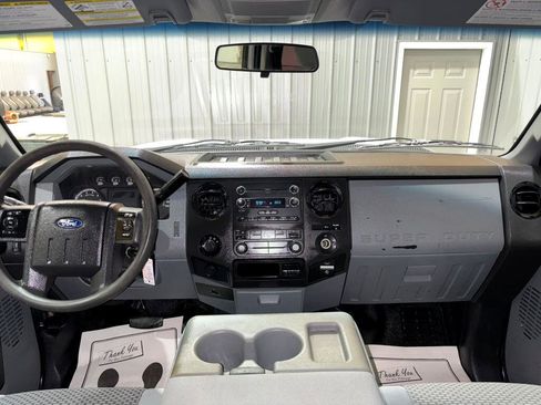 Used 2016 Ford F250 XL w/ Power Equipment Group image 17