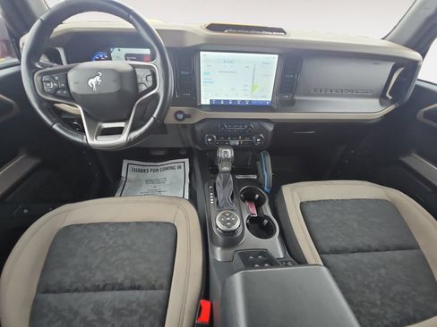 Used 2023 Ford Bronco Wildtrak AWD/4WD image 14