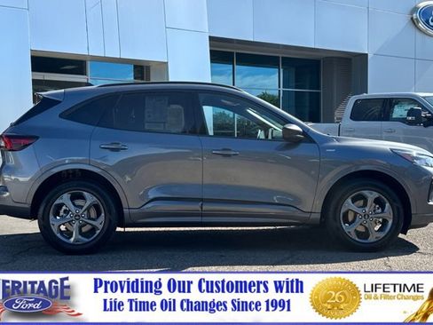 Used 2024 Ford Escape ST-Line AWD/4WD image 3
