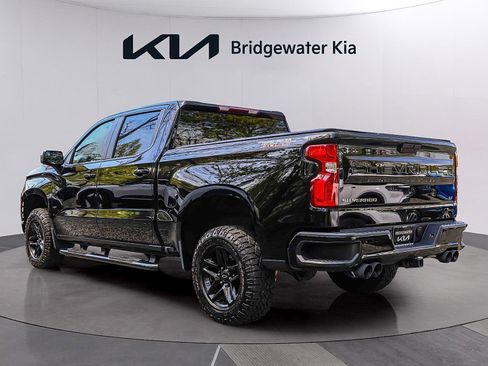 Used 2021 Chevrolet Silverado 1500 LT Trail Boss w/ Bed Protection Package AWD/4WD image 4