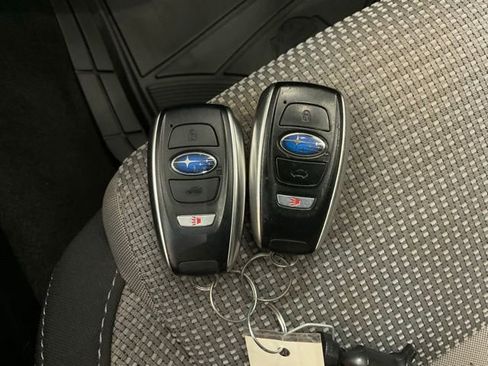 Used 2022 Subaru Outback Premium AWD/4WD image 27