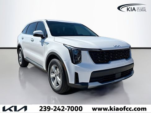 New 2026 Kia Sorento LX FWD image 1